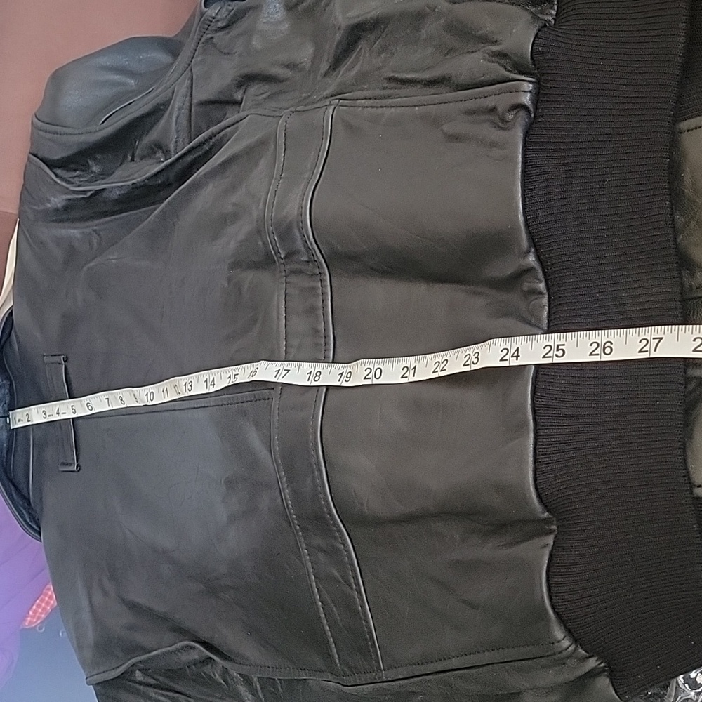 ROUNDTREE & YORK Black Lambskin Leather Bomber Jacket - Picture 14 of 14